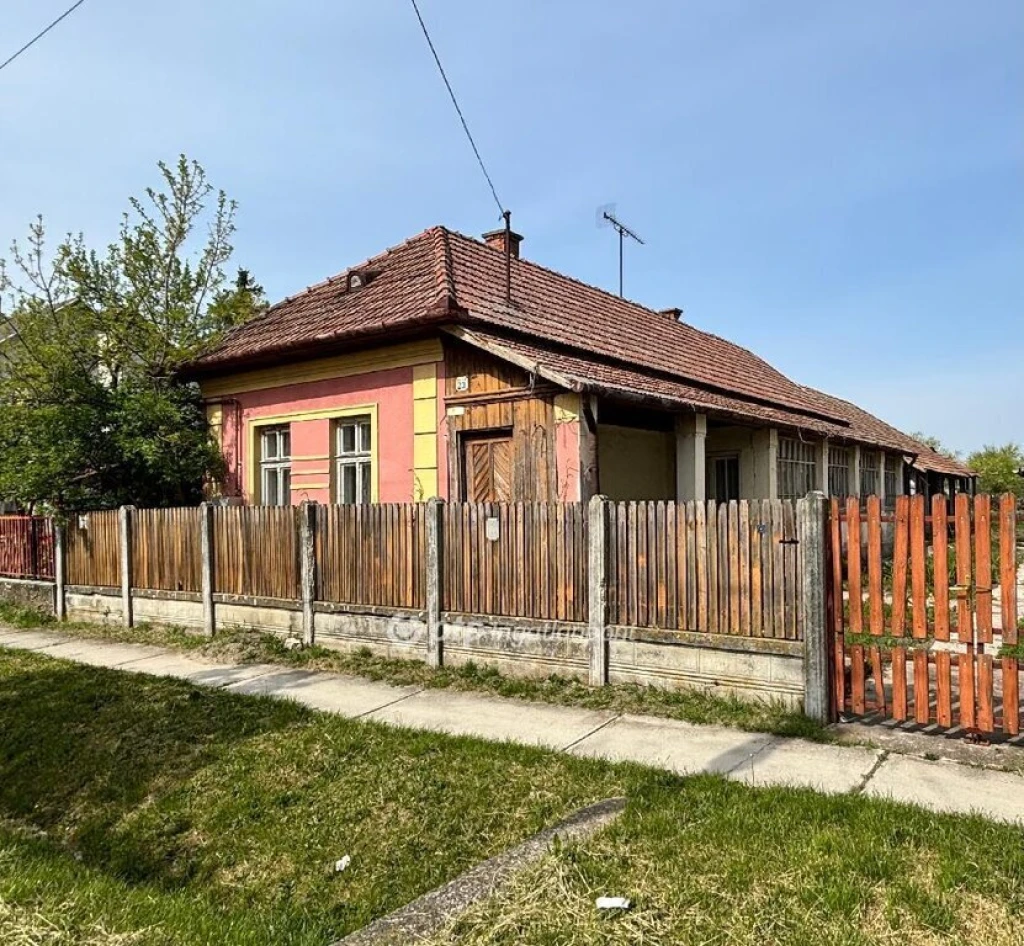 Eladó Ház, Püspökladány