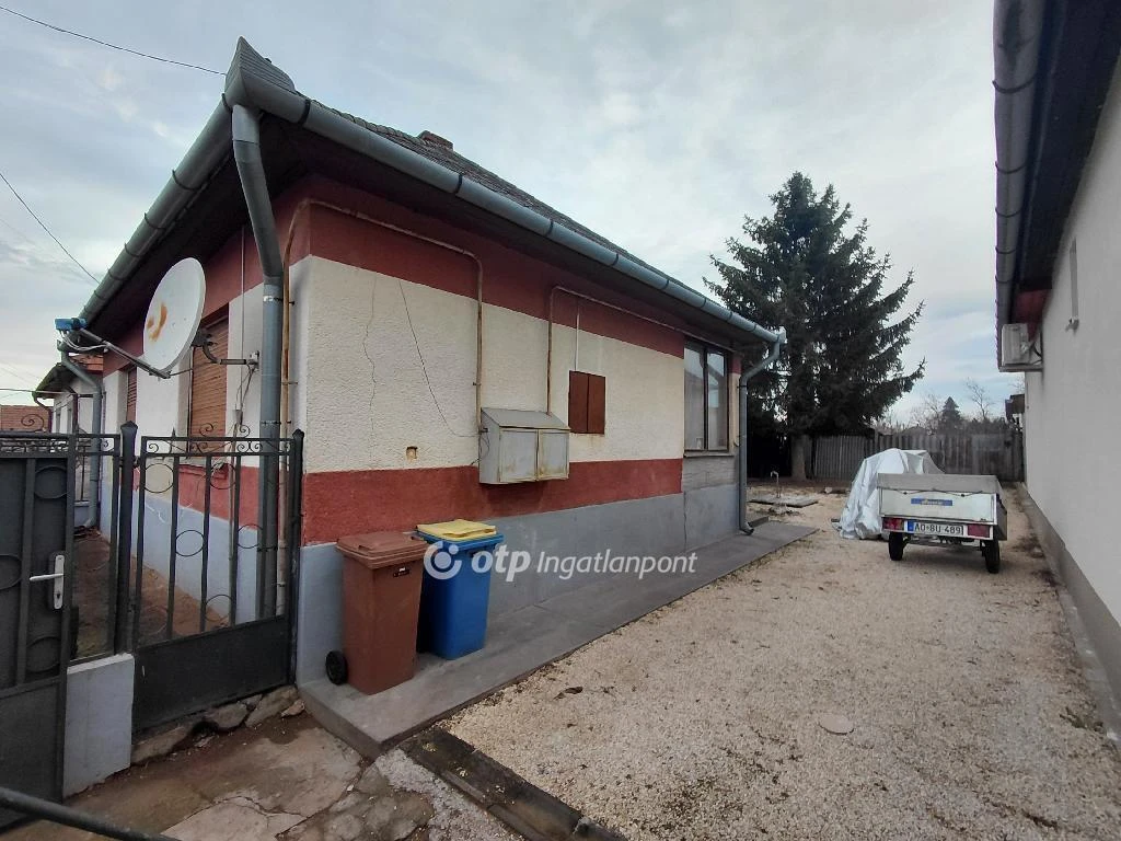 Eladó Ház, Jászfényszaru
