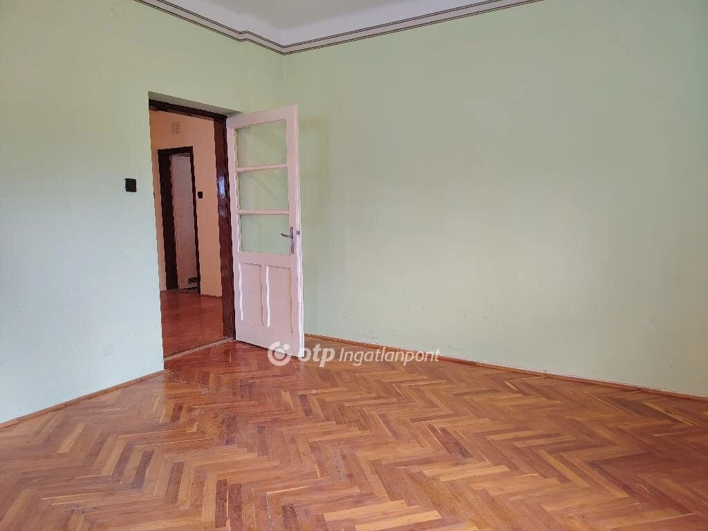 Eladó Ház, Kisújszállás
