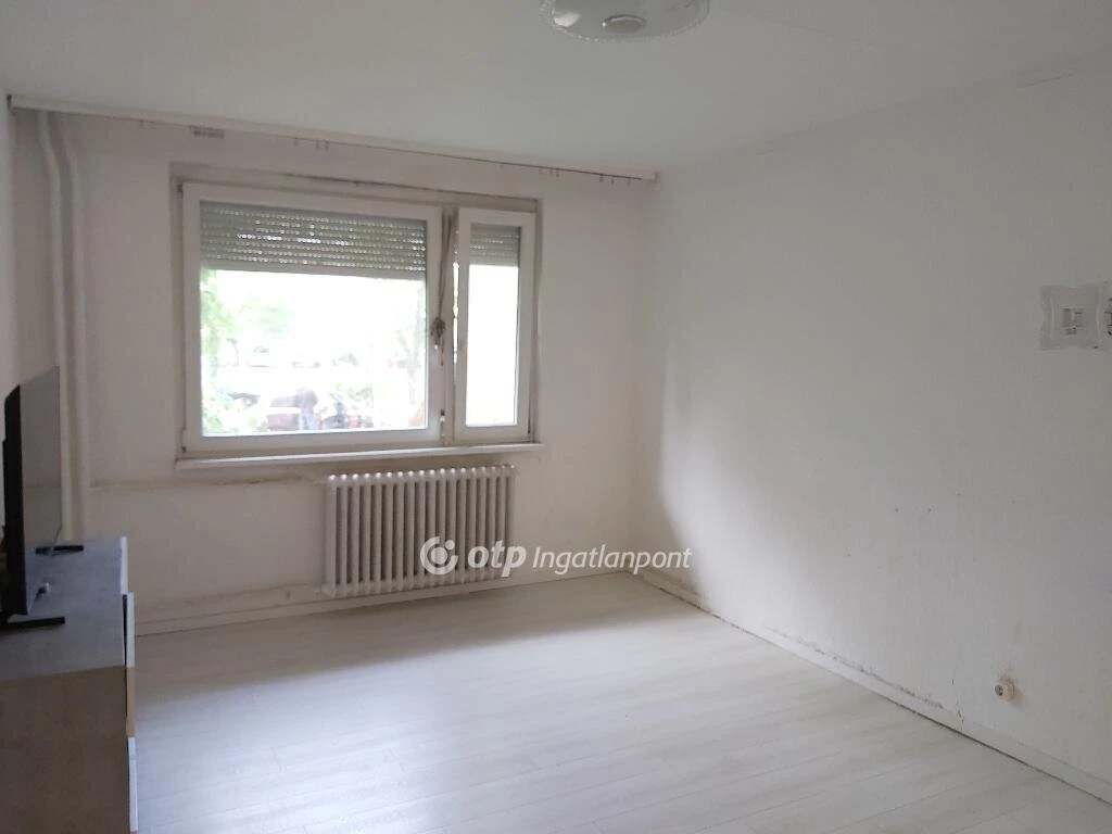 Eladó Lakás, Budapest 15. ker.