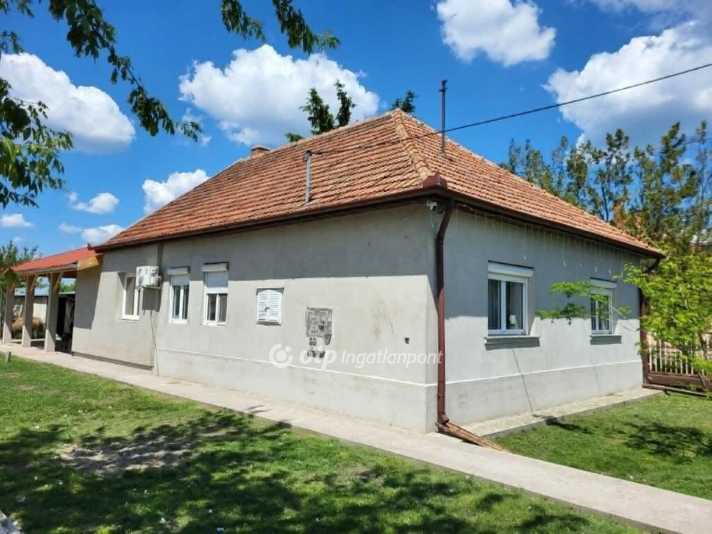 c3-1-name c2-1-name, Jászboldogháza