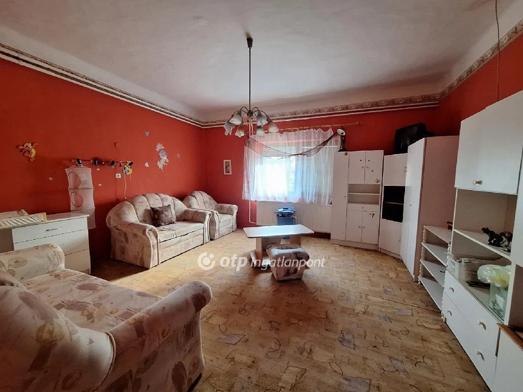 Eladó Ház, Füzesgyarmat