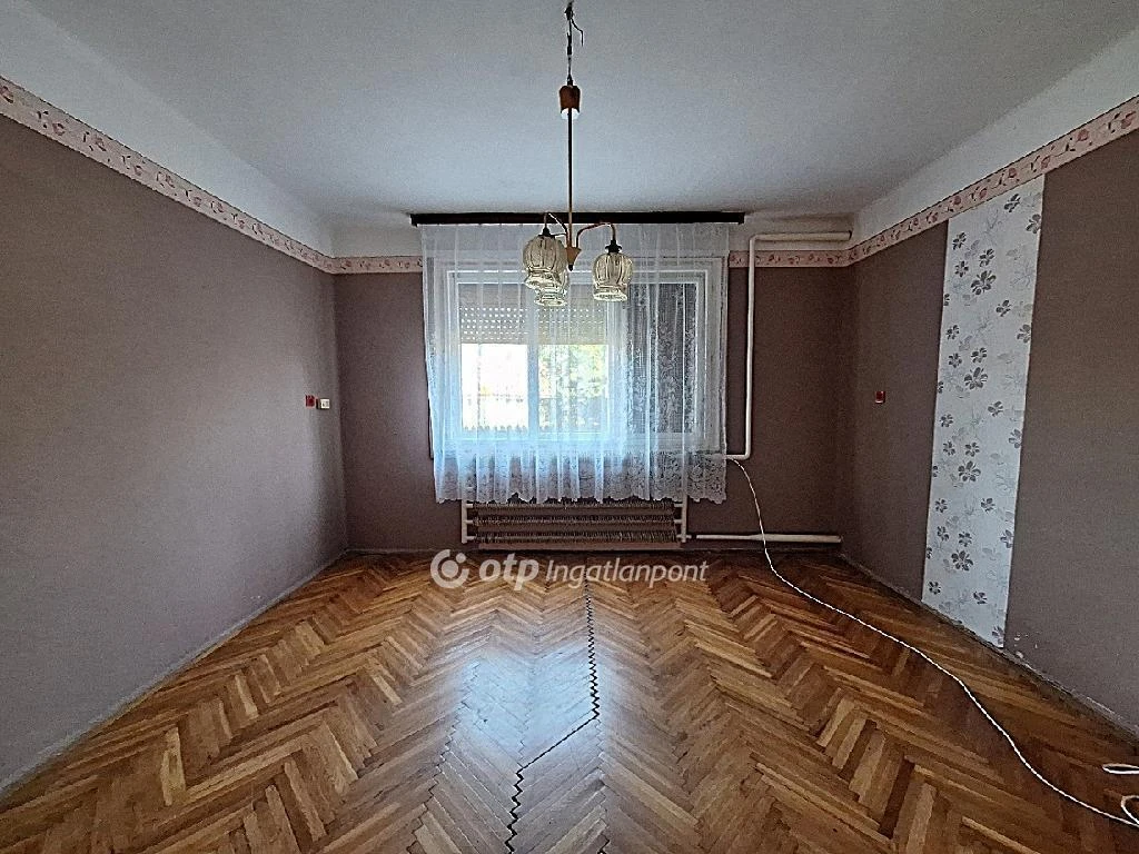 Eladó Ház, Füzesgyarmat