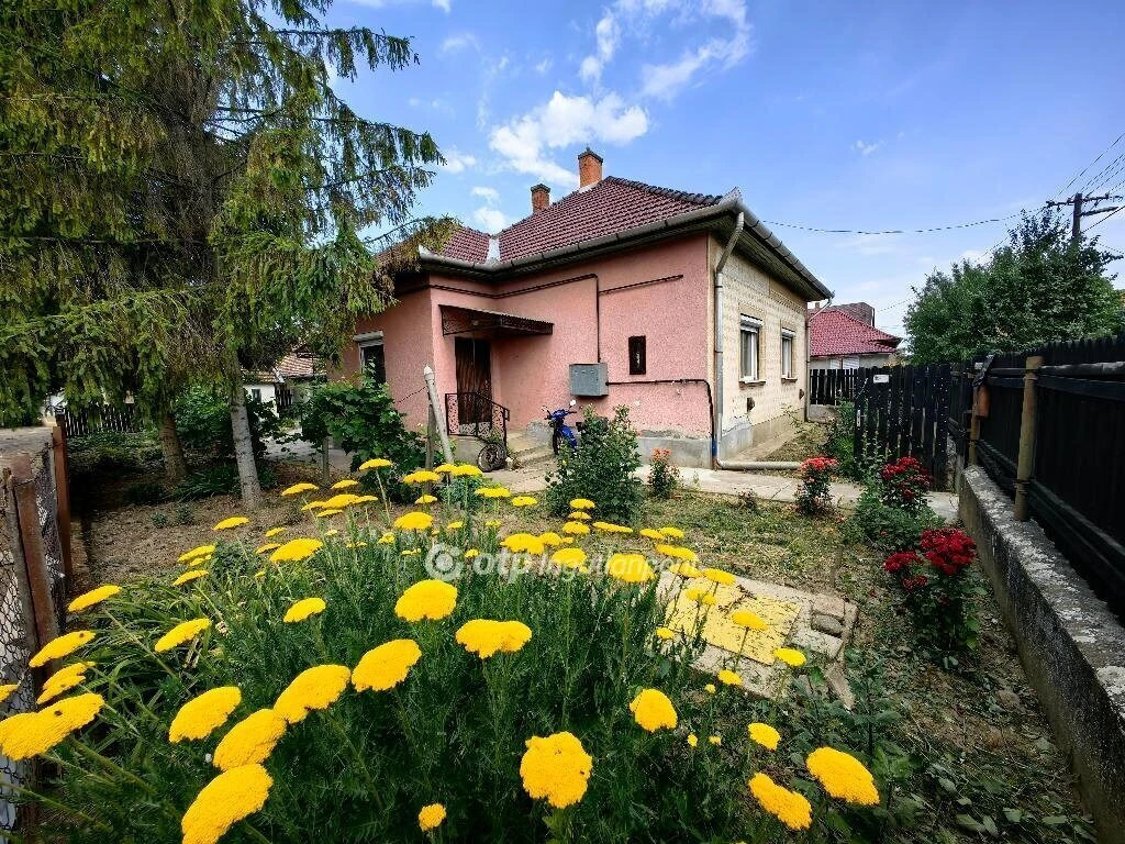 Eladó Ház, Kisújszállás