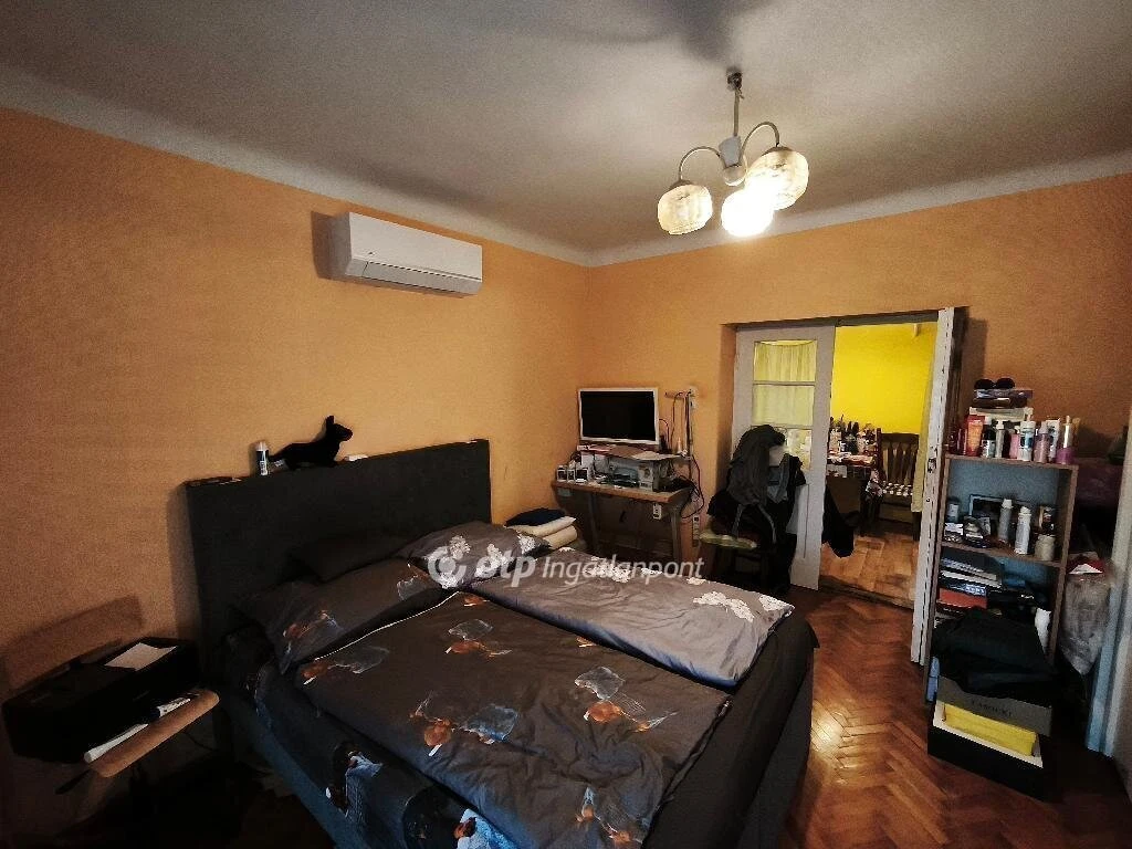 Eladó Ház, Szolnok