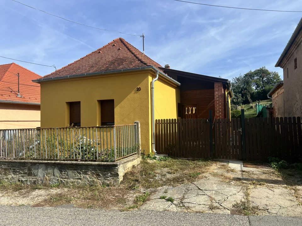 Eladó családi ház, Torony