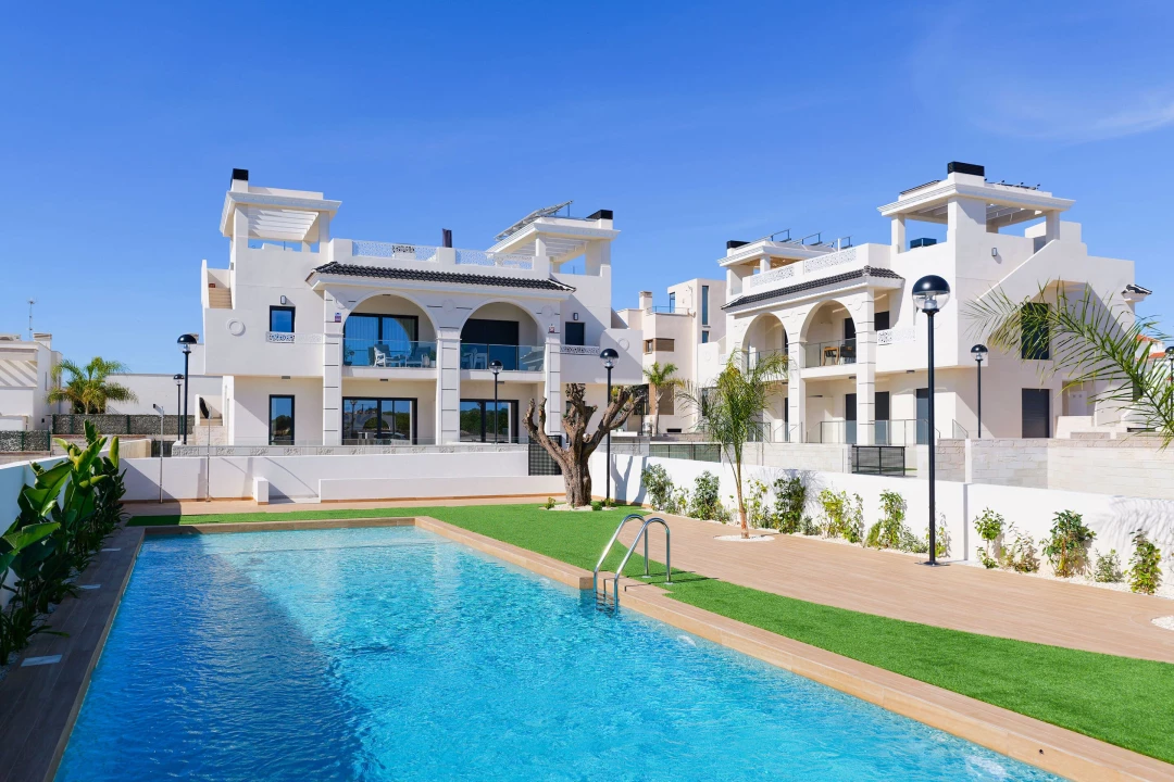 For sale brick flat, Rojales