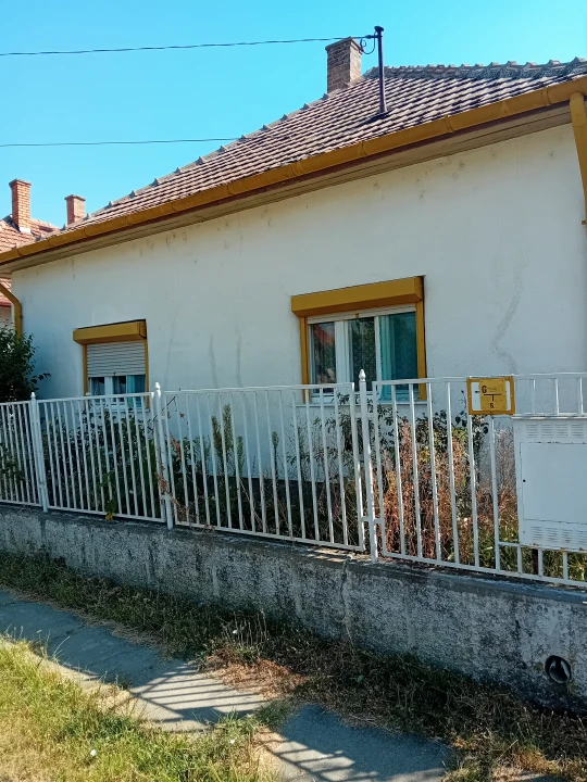 Eladó családi ház, Gyomaendrőd