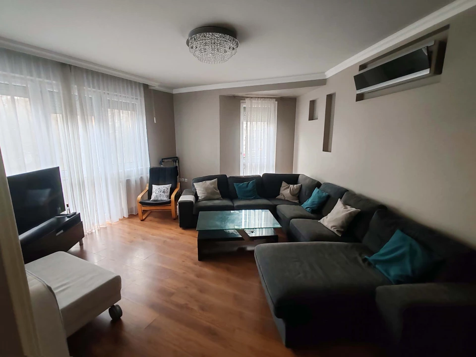 Eladó téglalakás, Debrecen