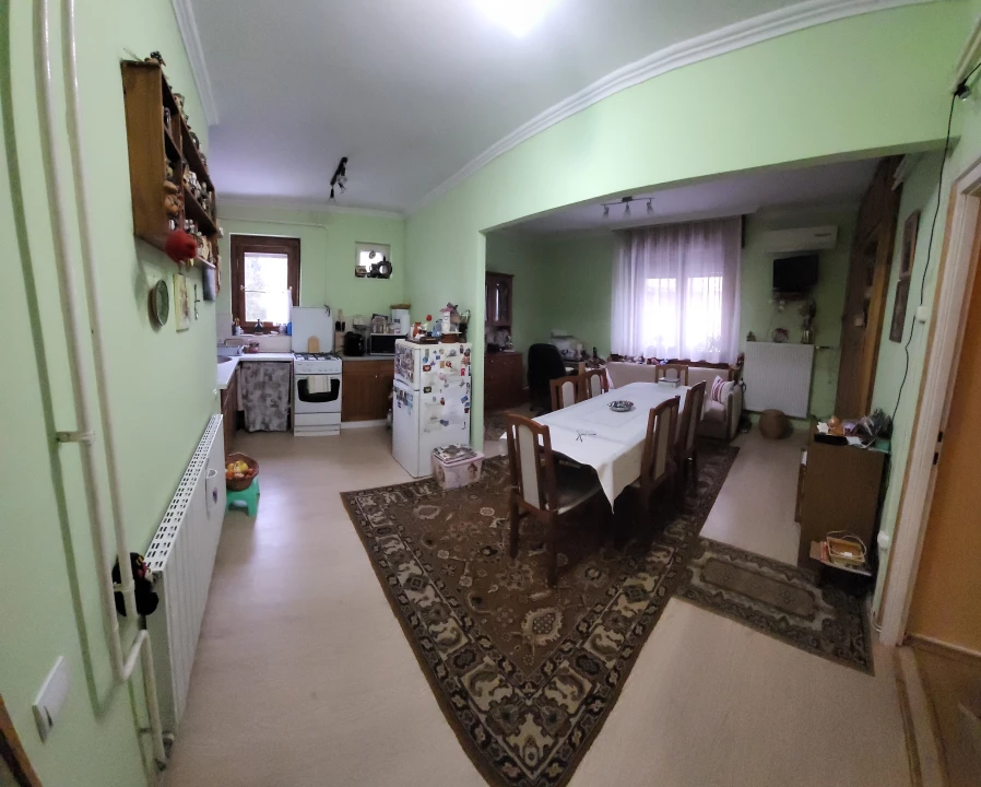 Eladó téglalakás, Debrecen