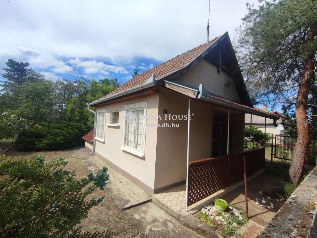 For sale house with a garden, Tiszakécske