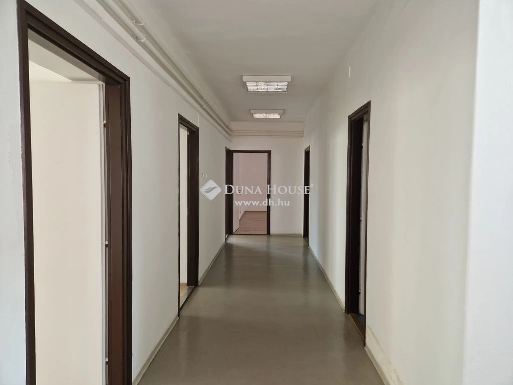 For rent office, office block, Kecskemét