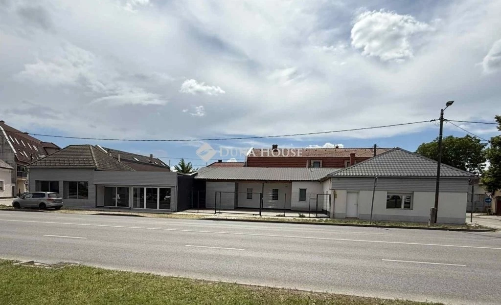 c3-1-name c2-1-name, Kecskemét, Hajnal utca