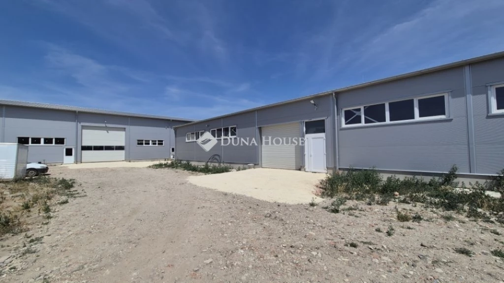 c3-1-name c2-66-name, Kecskemét, Hunyadiváros