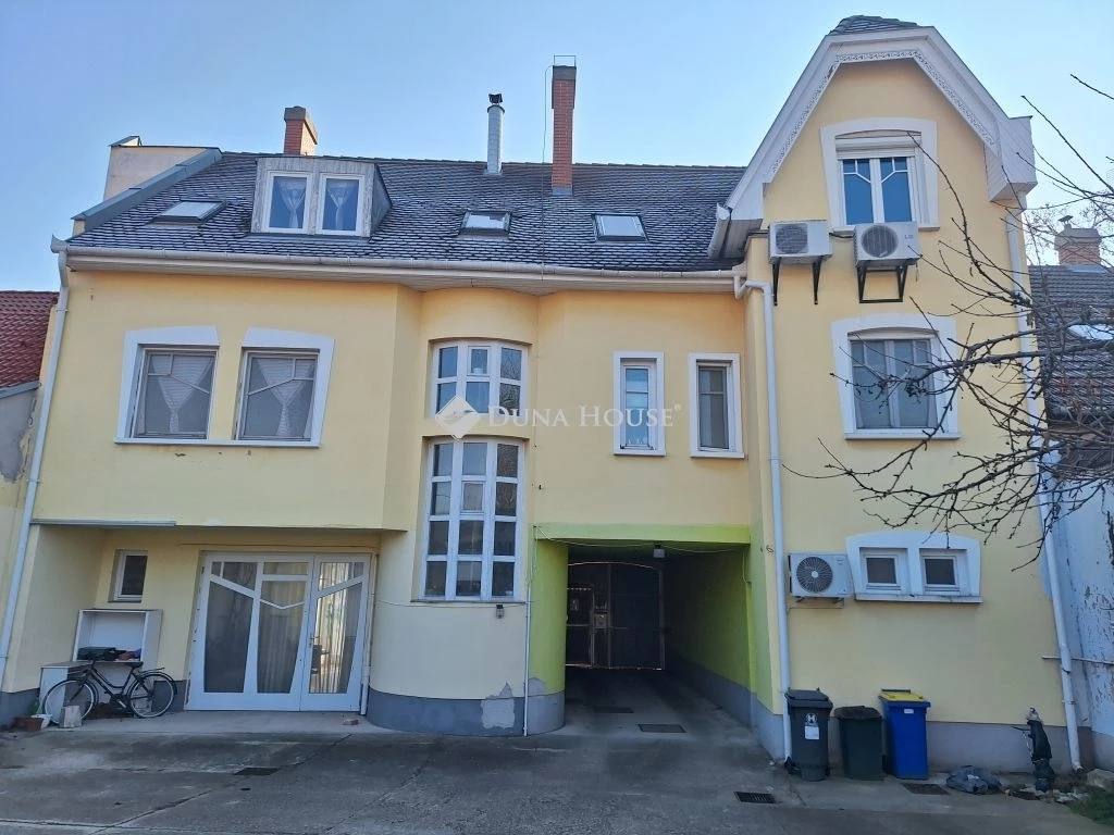 For sale brick flat, Kecskemét, Belváros