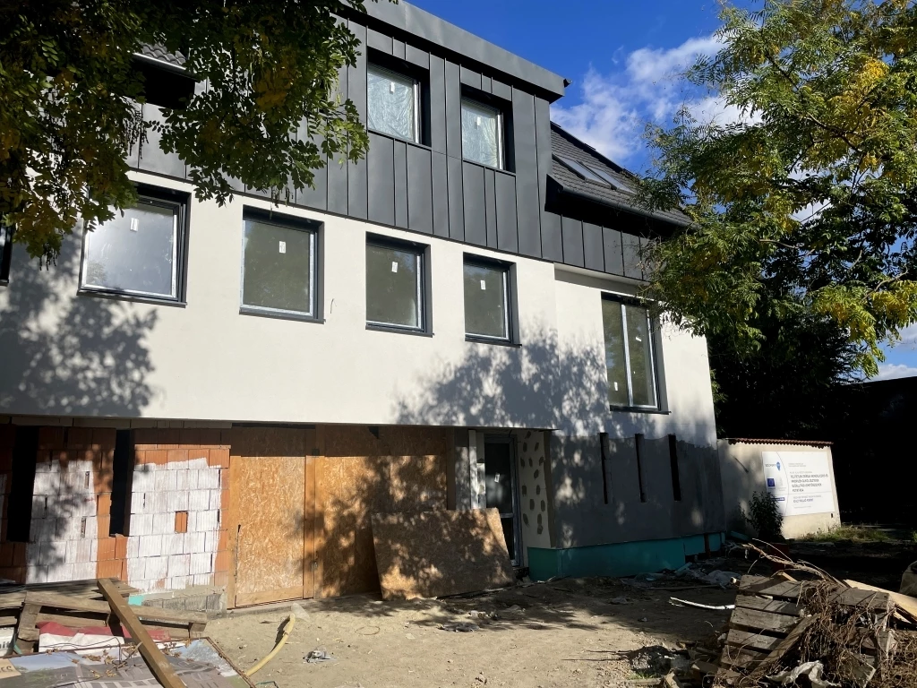 For sale brick flat, Kecskemét