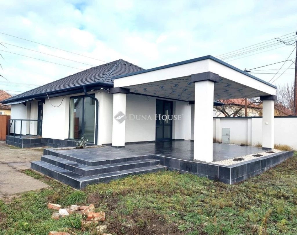 For sale house, Izsák