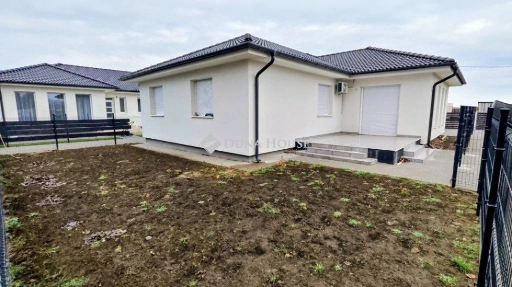 For sale house, Ballószög