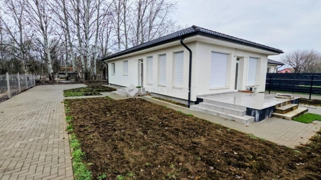 For sale house, Ballószög