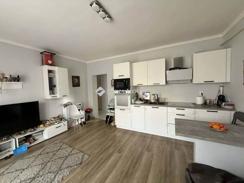 Eladó lakás, Kecskemét