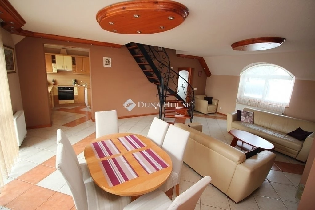 For sale brick flat, Kecskemét