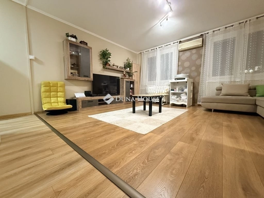 For sale panel flat, Kecskemét