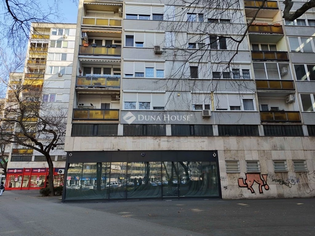 c3-2-name c2-23-name, Kecskemét, Belváros, Petőfi Sándor utca