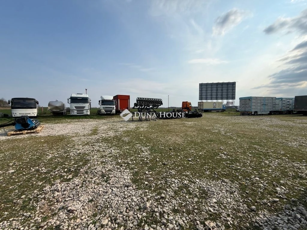 Eladó telek, Kecskemét