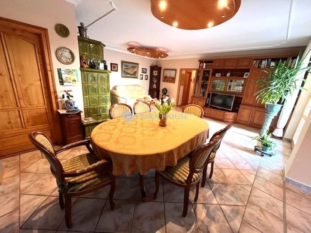 c3-1-name c2-1-name, Kecskemét, Kadafalva