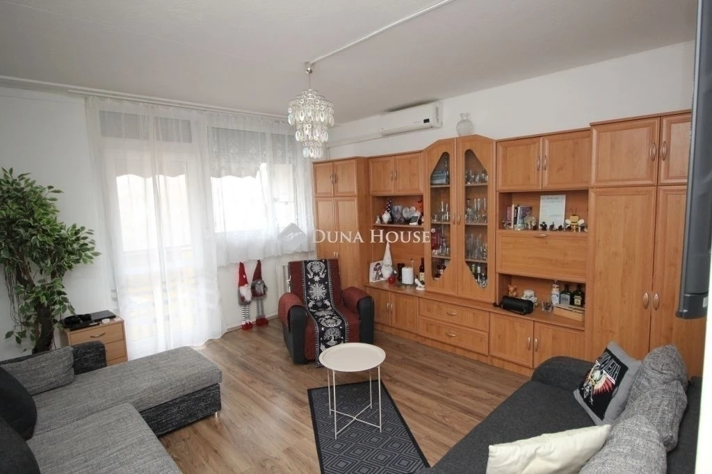 Eladó lakás, Kecskemét