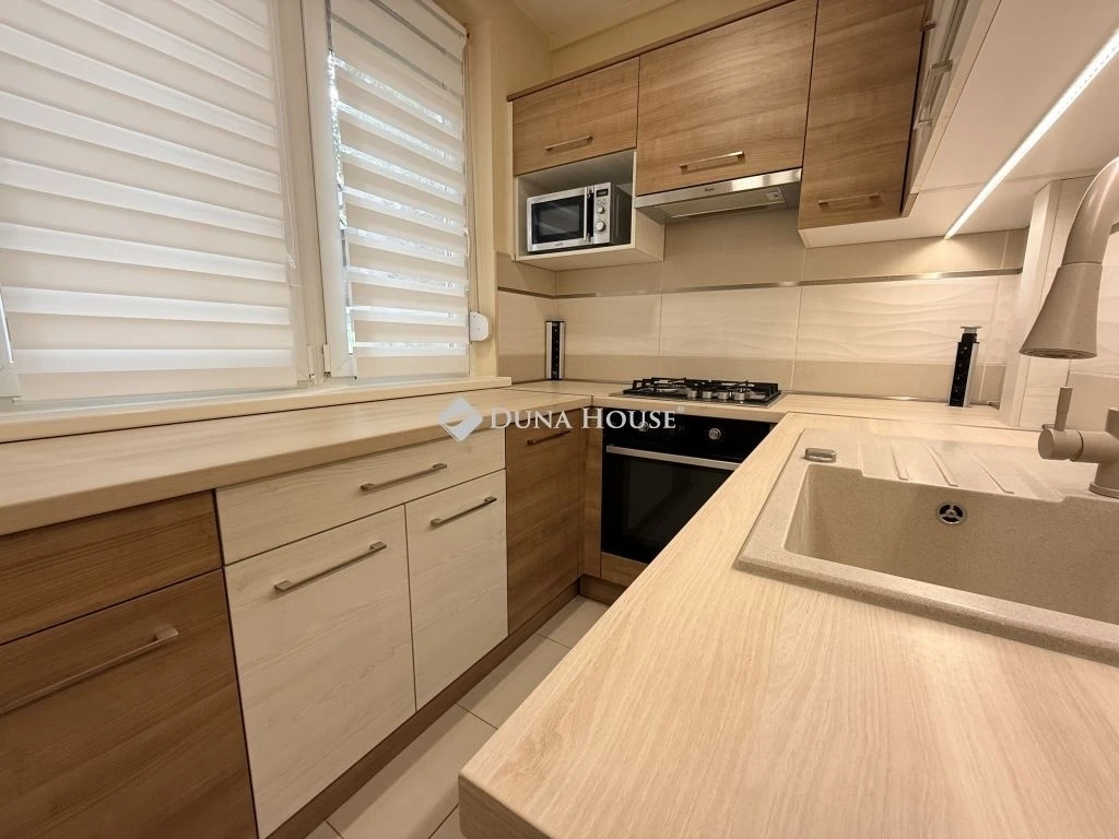 c3-1-name c2-20-name, Kecskemét