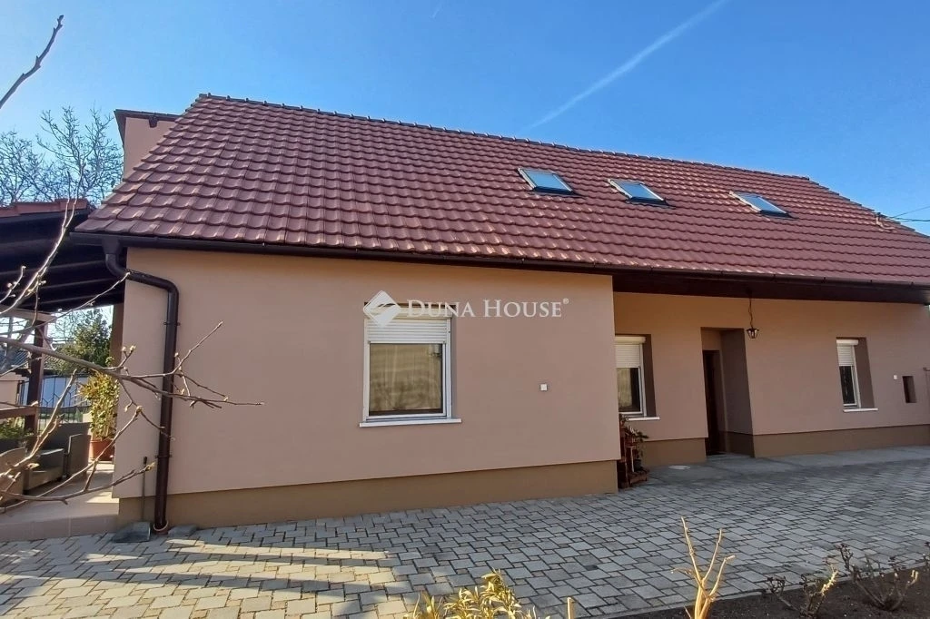 Eladó ház, Nagykőrös