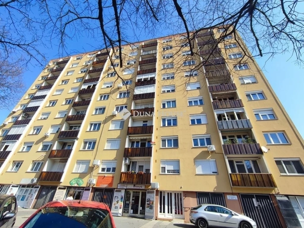 Eladó lakás, Kecskemét