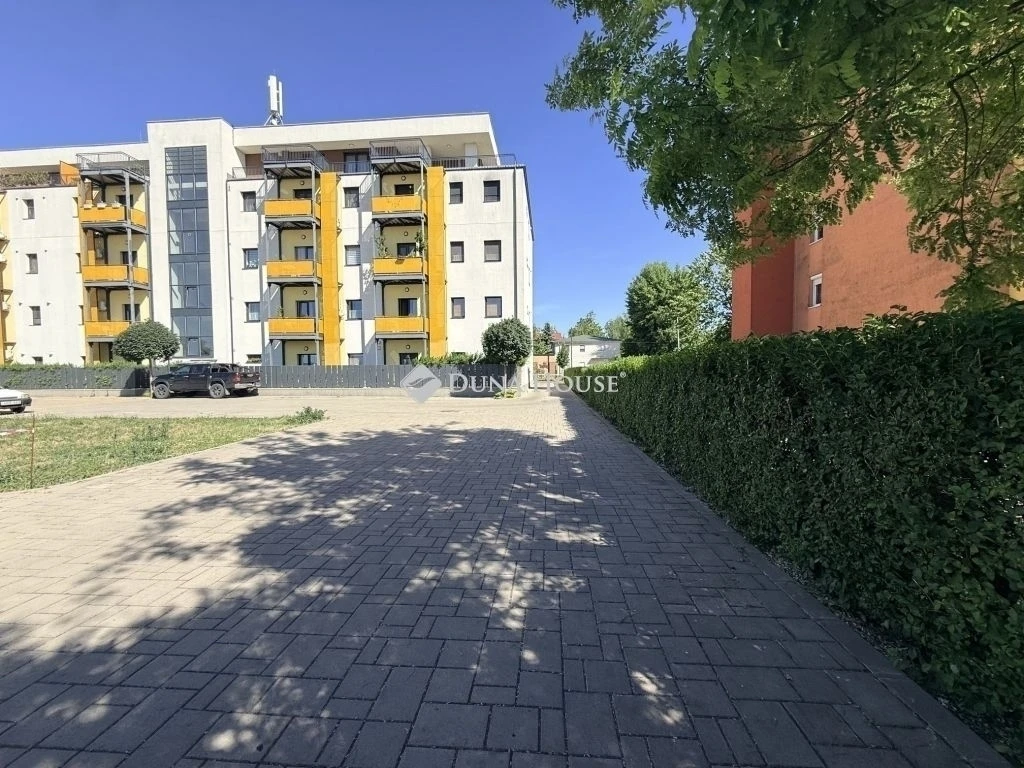 Eladó lakás, Kecskemét
