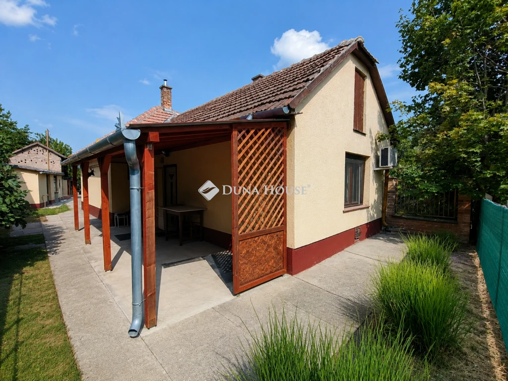 Eladó ház, Nagykőrös