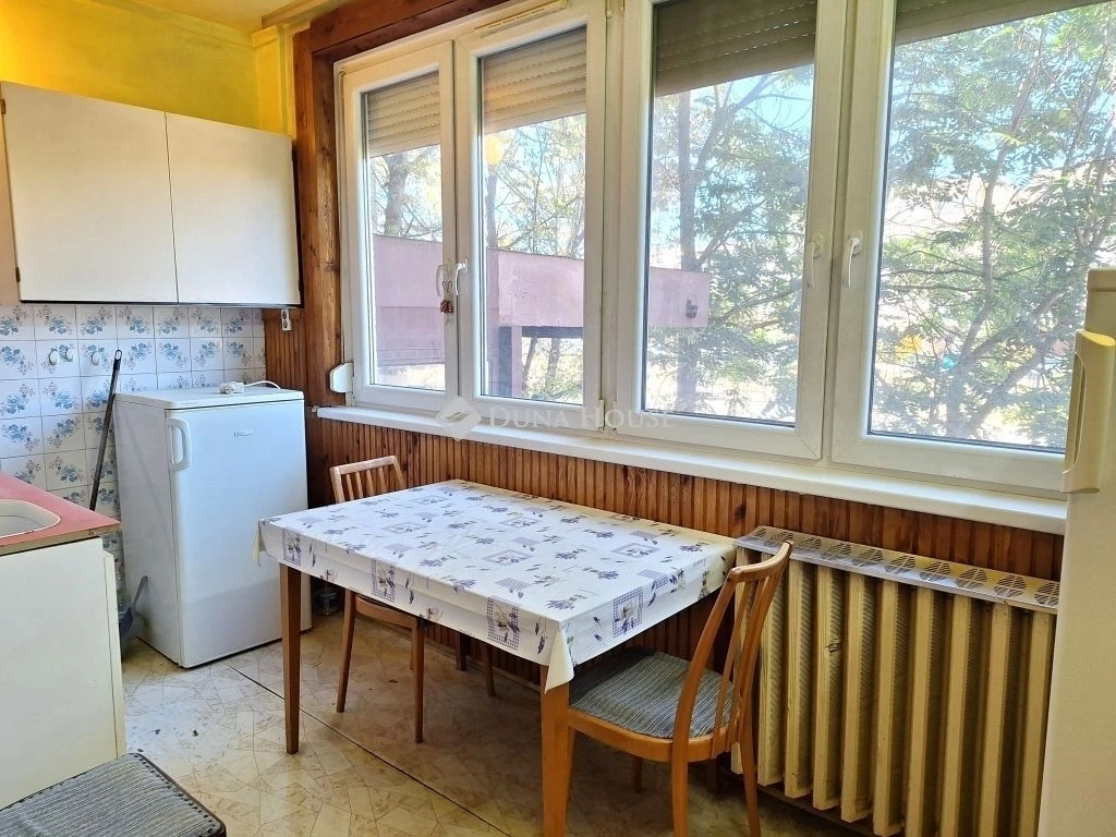 Eladó lakás, Kecskemét