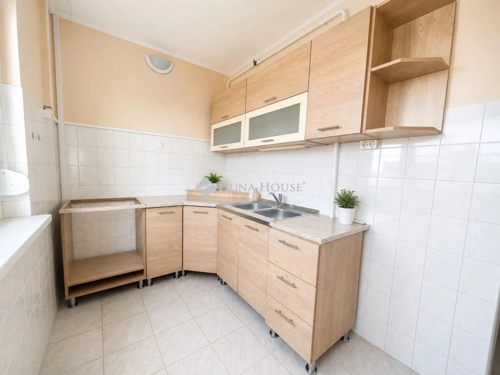 AZONNAL KÖLTÖZHETŐ 2 szobás lakás, liftes társasházban