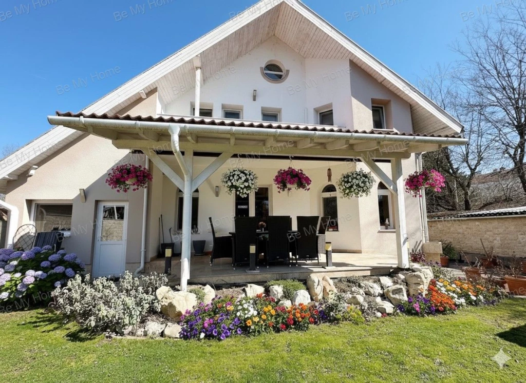 For sale house, Tata, Kertváros