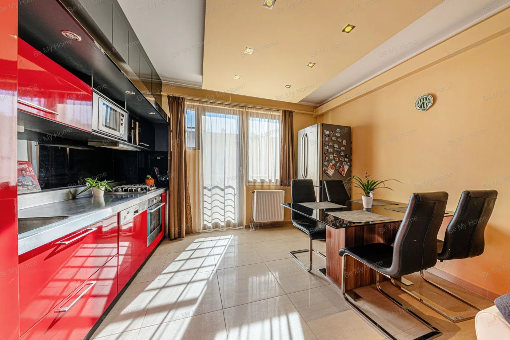 Óbuda központjában 2 szobás tégla lakás eladó!