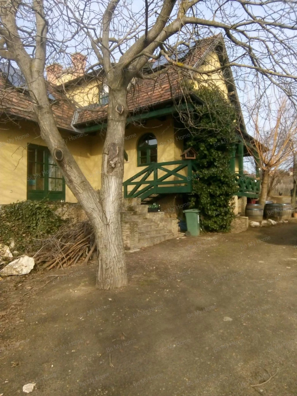 Hangulatos, 20 éves családi ház eladó Fót, Öreghegyen 1260 nm-es telekkel