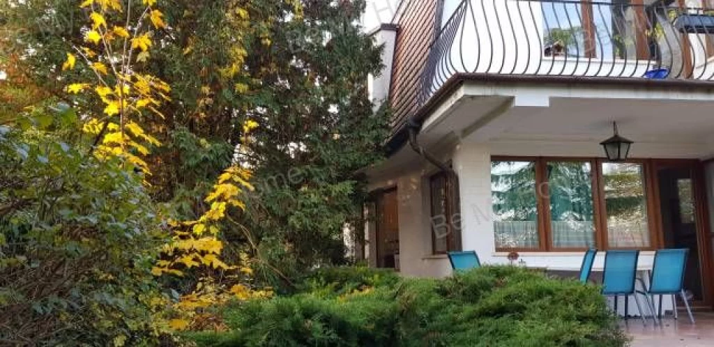 Eladó családi ház 3. kerület, Rómaifürdő