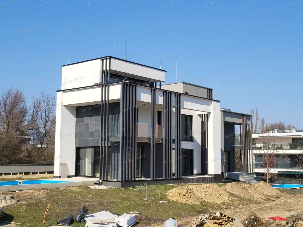 Nappali+2hálószobás PANORÁMÁS, erkélyes lakás