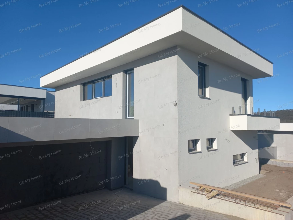 LUXUS CSALÁDI HÁZ ARANYHEGYEN