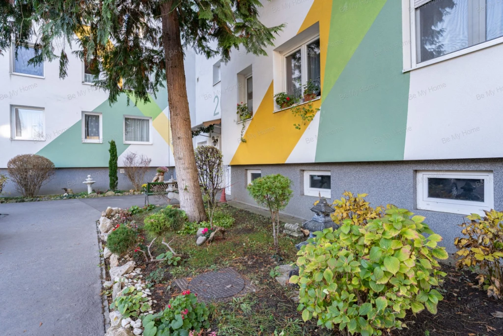 Eladó panellakás, Budapest III. kerület, Békásmegyeri lakótelep Duna felől