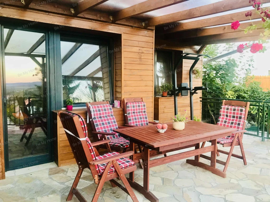 Eladó téglalakás, Budakeszi, Rózsa