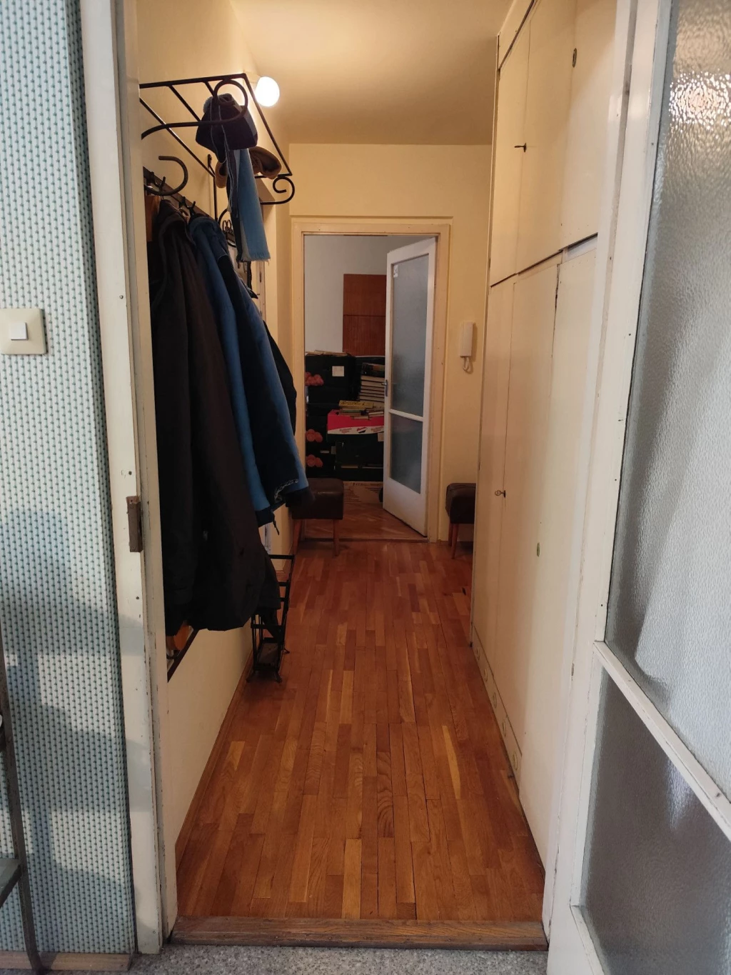 Zöld parkra néző lakás Óbuda központjában