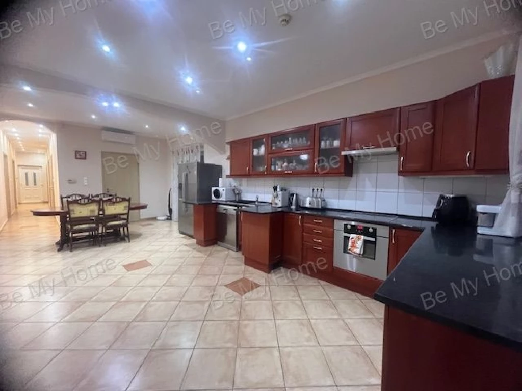 Eladó családi ház, Csömör, Középhegy