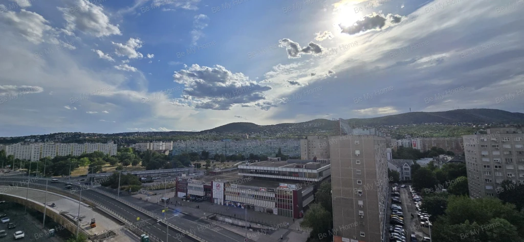 A Flórián térnél 3 szobás lakás KIADÓ!
