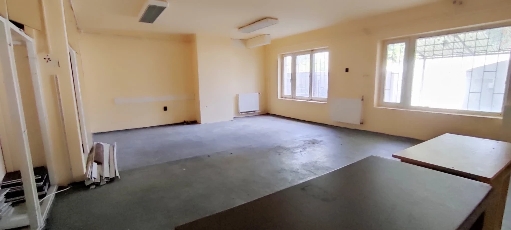 Vállalkozásának keres (telep)-helyet? Még az ára is lejjebb ment!!!