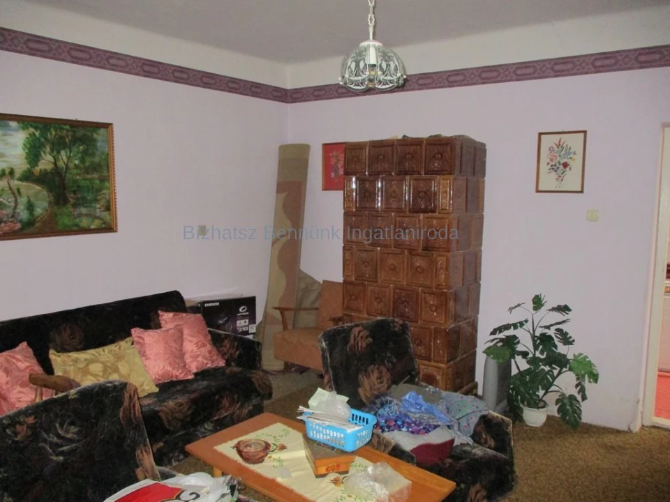 For sale house, Buj